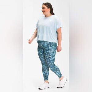 THE NORTH FACE Printed Midline High-Rise Pocket
7/8 Legging Pant Blue Plus Sz 3X